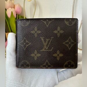 LOUIS VUITTON MONO BIFOLD WALLET